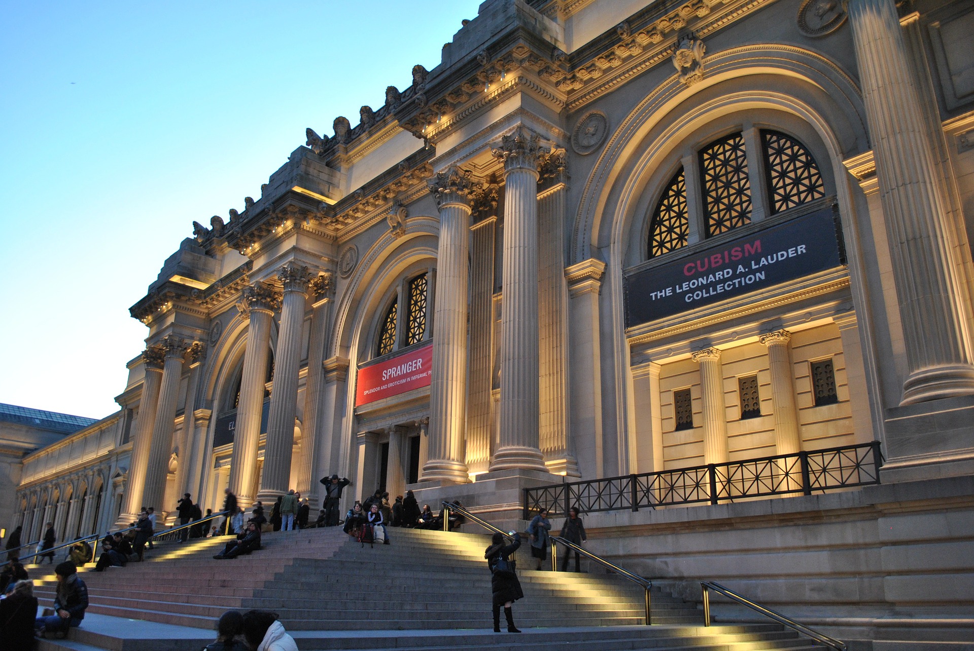 The Met to Start Charging $25 Mandatory Fee
