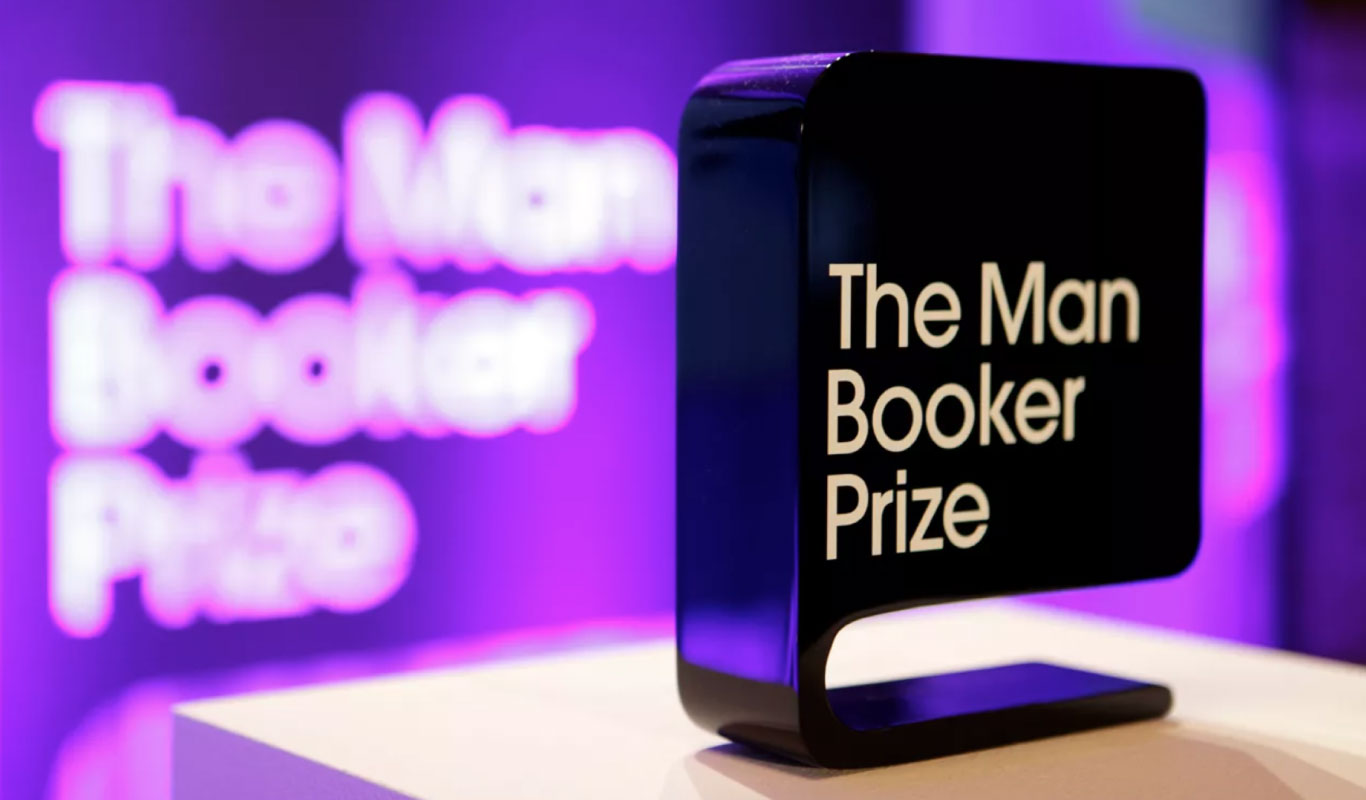 Top Authors Call For Man Booker Prize to Drop American Writers